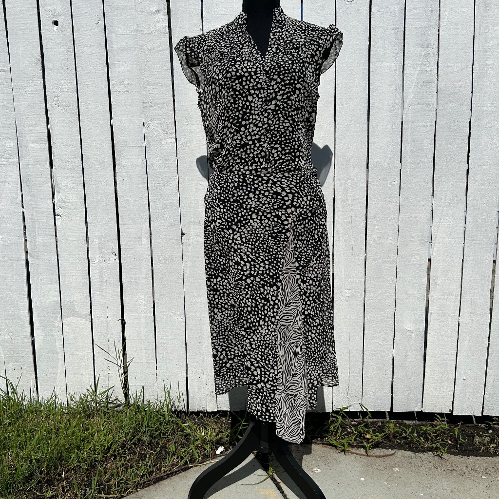 Nine & Company 3 Piece Flowy ,Black & White Blouse /Skirt /Inner Shirt Size 10